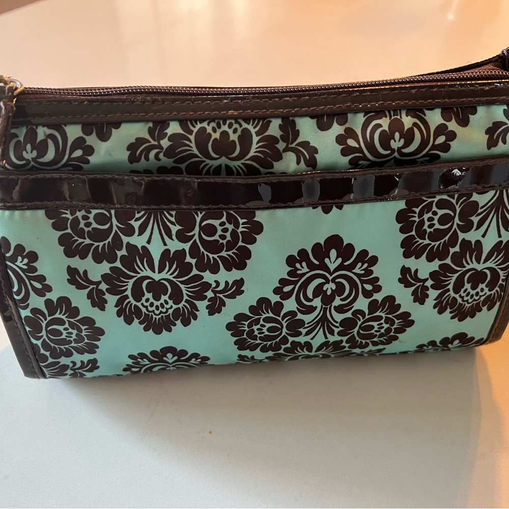 Makeup Tote - Picture 4 of 5